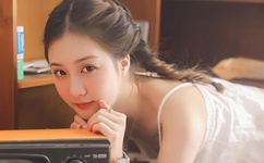 翘臀后进撸管图